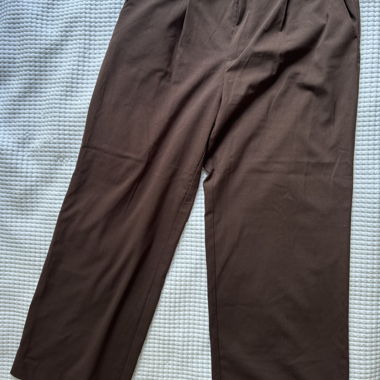 Stradivarius braune Stoffhose EU 40