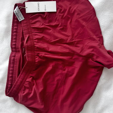 New Oysho Sportshorts Rouge Taille L