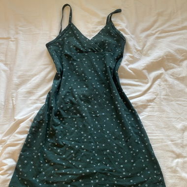 Robe à bretelles verte