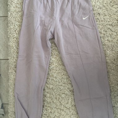 Nike Violet Jogging Bottoms