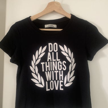 Black Crop Top – Schwarzes Crop Top