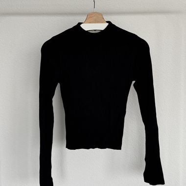 Pull&Bear Longsleeve mit Cut-out-Ärmeln – Grösse S