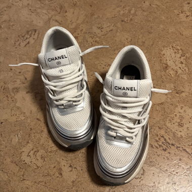 Baskets Chanel Runner