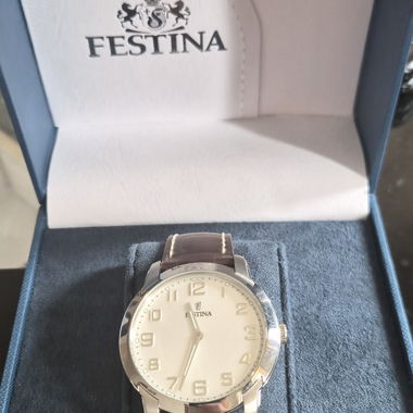 Festina Uhr aus braunem Leder