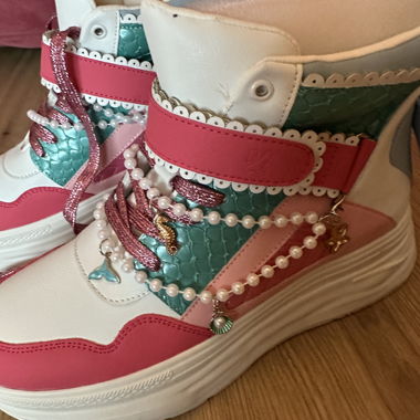 Neptuna Chunky High Top (Koi x Monster High) 39