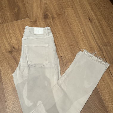 Jean beige Zara - Taille 36 - Très bon état 