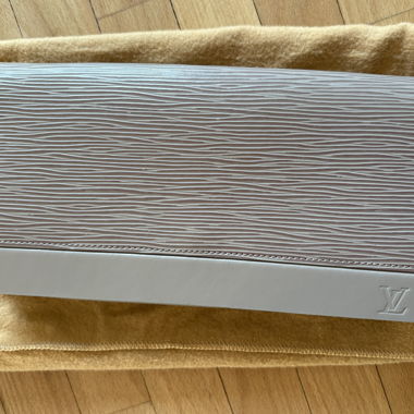 Louis Vuitton Honfleur clutch bag